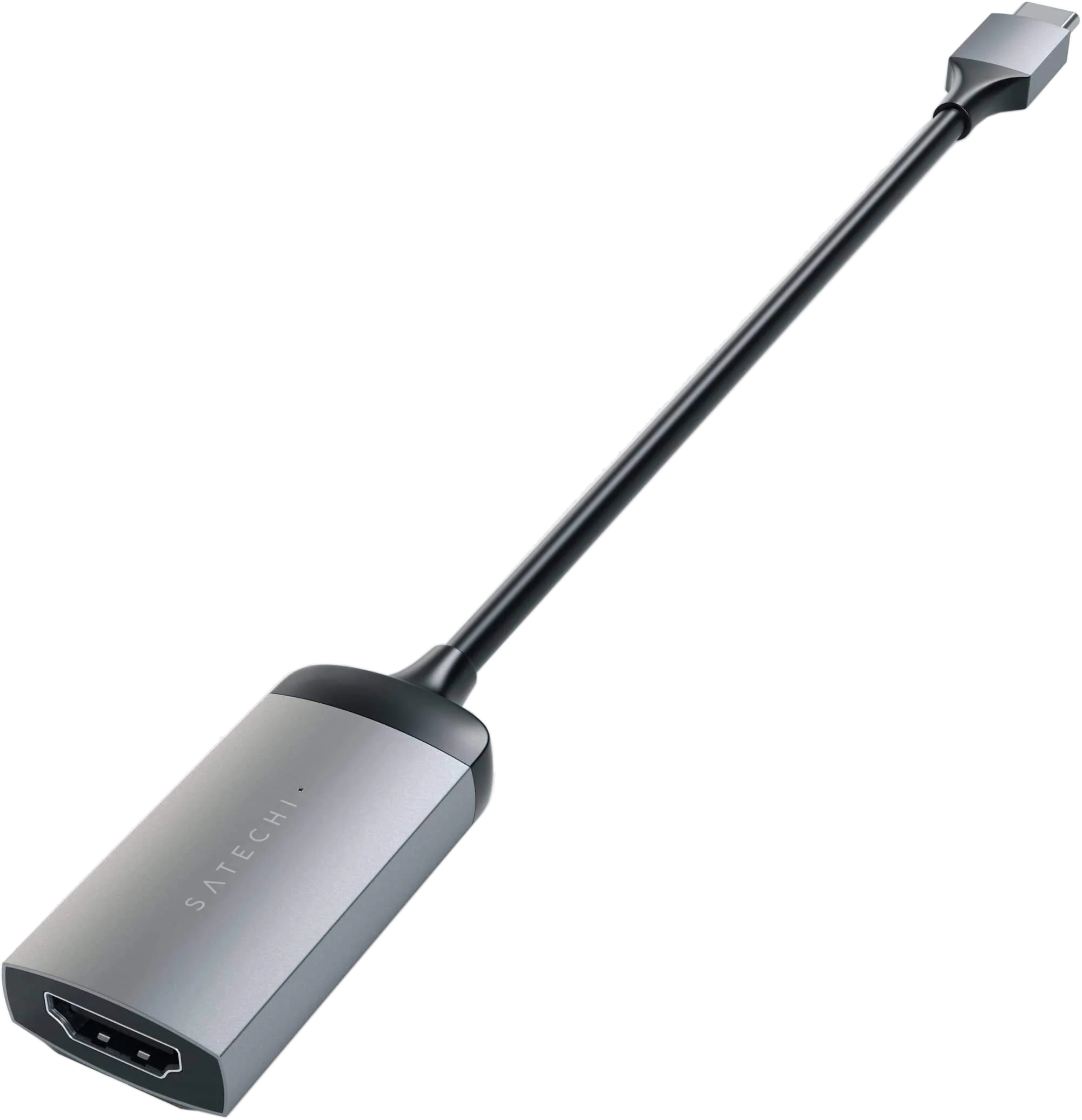 Ezüst Satechi adapter HDMI csatlakozóval és fekete kábellel, fekete háttérrel.