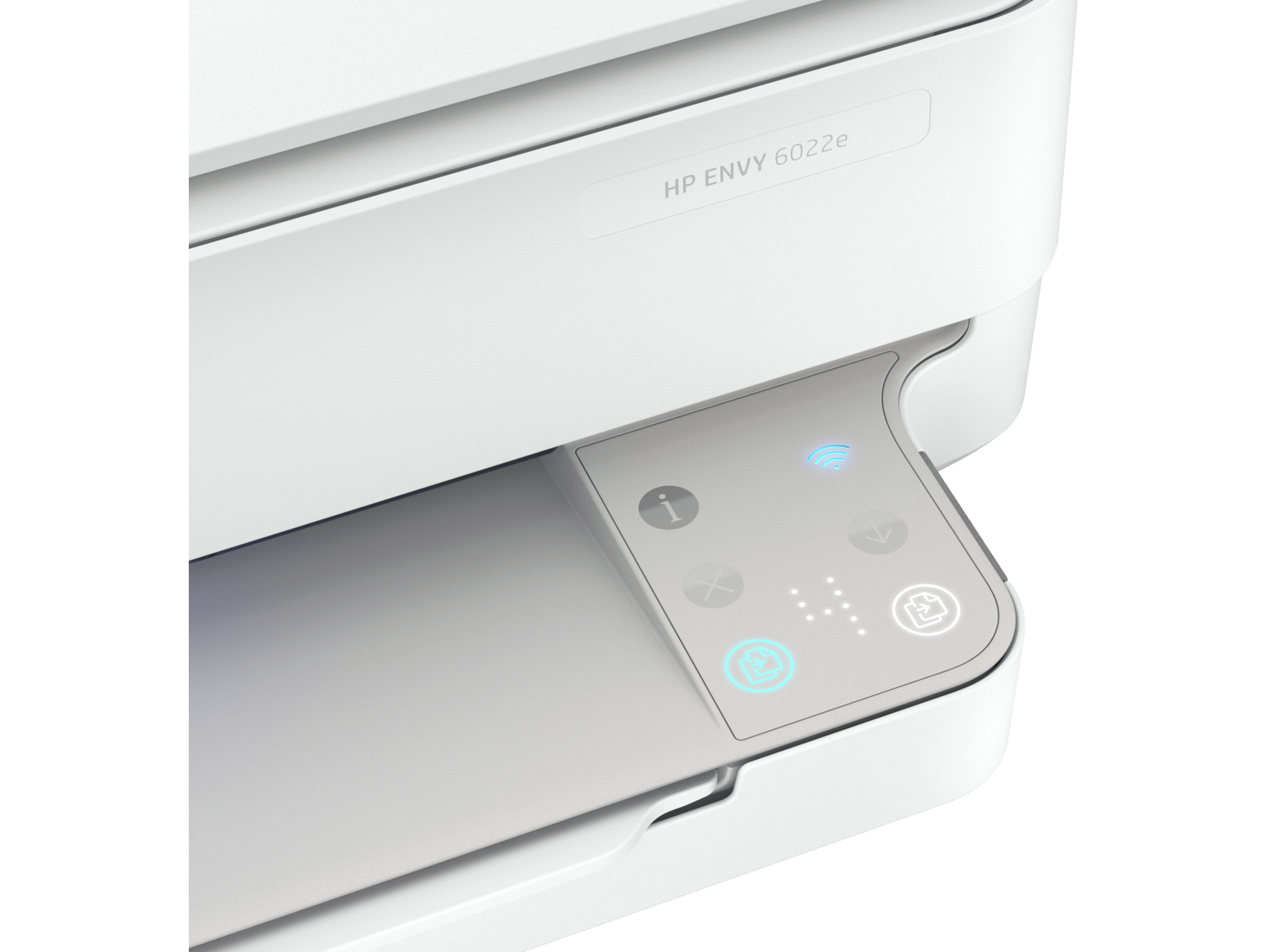 Primer plano del panel de control de una impresora HP ENVY 6022e blanca con botones y una luz indicadora de WiFi.