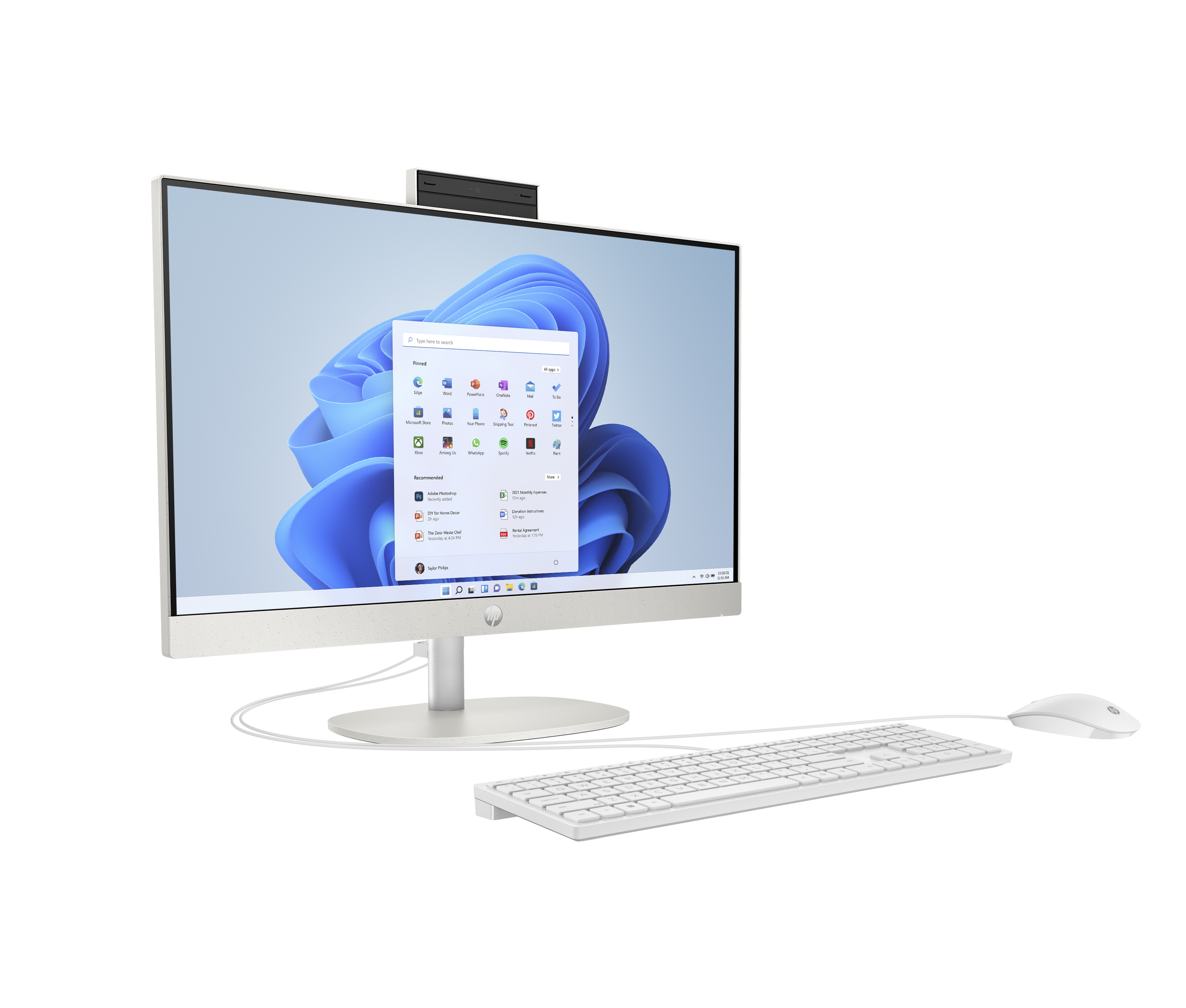Beyaz HP hepsi bir arada bilgisayar. Windows arayüzü, klavye ve fare bulunan bir ekran gösterir.