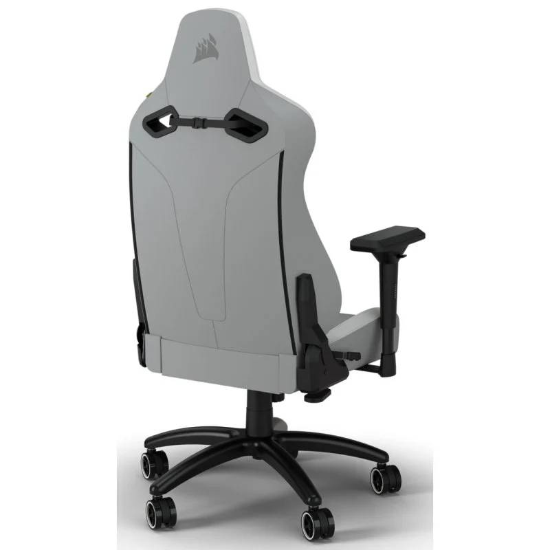Silla gaming gris con detalles negros. Vista trasera con reposacabezas, reposabrazos y ruedas sobre fondo blanco.