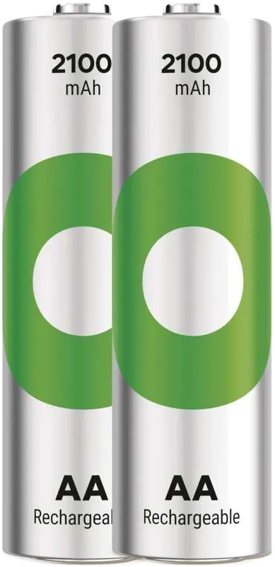 Két AA-s újratölthető elem, ezüst, zöld körökkel és 2100 mAh-val.