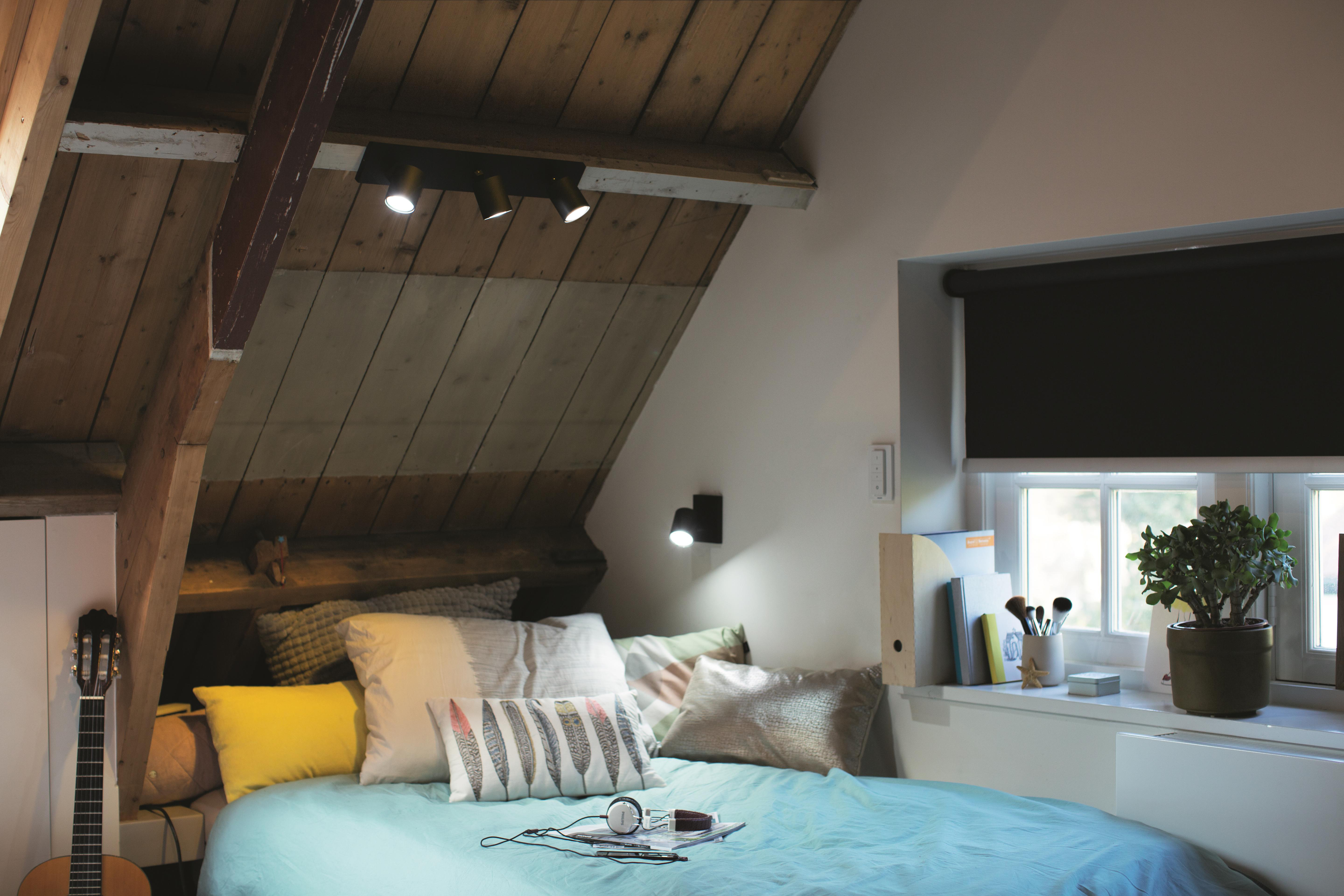 PHILIPS Hue White Amb. Runner Spot 1 flg. Erweiterung Deckenleuchte Warmweiß