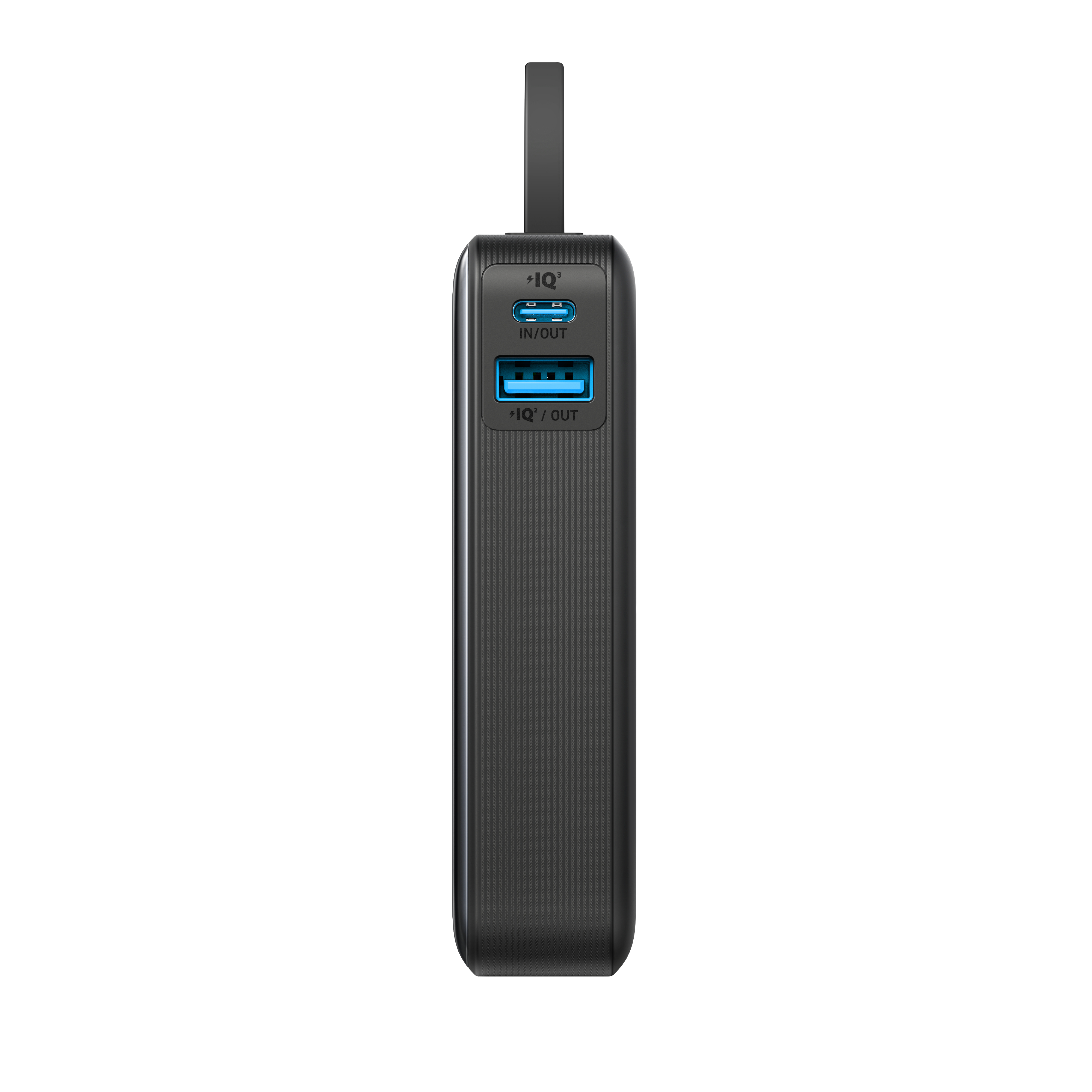 Schwarze Powerbank mit zwei blauen USB-Anschlüssen und einem schwarzen Riemen.
