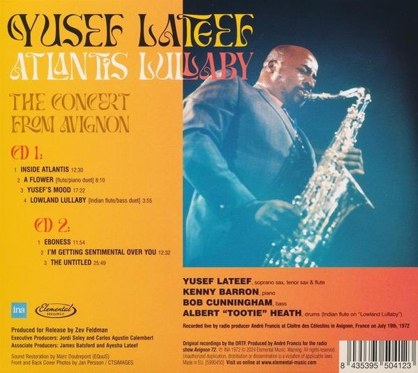 Albumcover: Yusef Lateef, Atlantis Lullaby. Ein Mann spielt ein Saxophon.