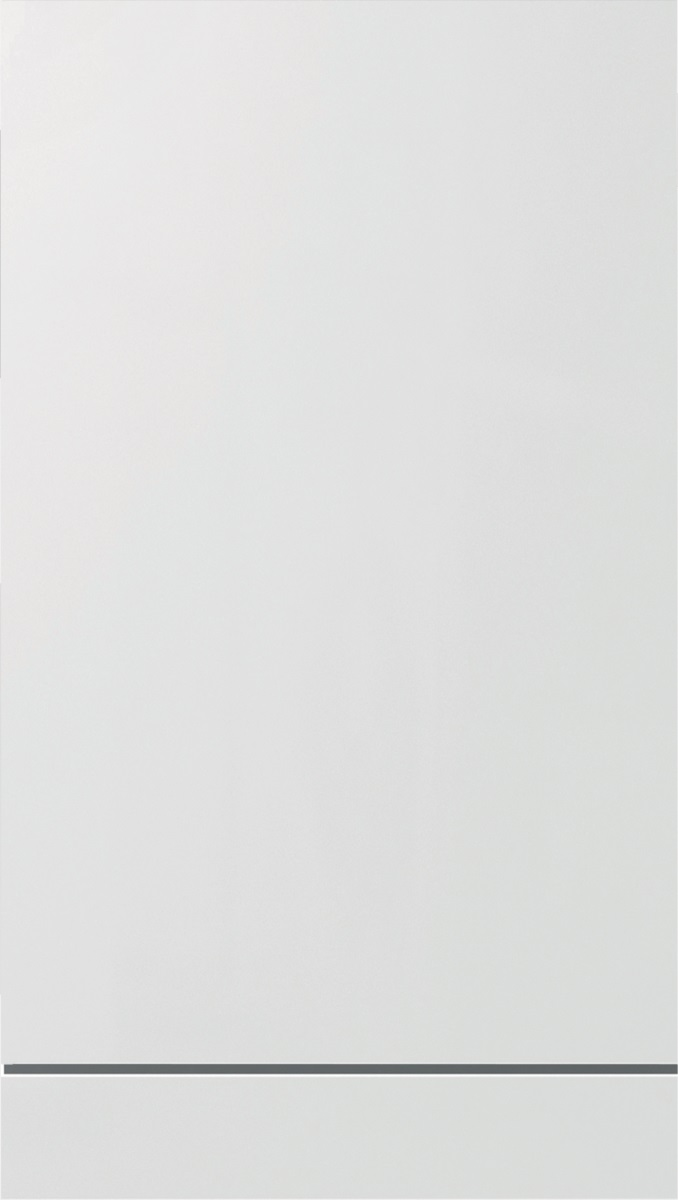 Puste, białe, nowoczesne drzwi szafki kuchennej z cienkim uchwytem.