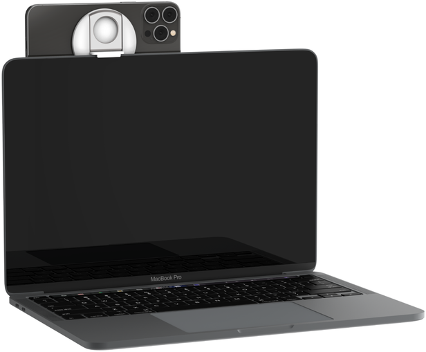 Egy fekete laptophoz egy telefon van csatlakoztatva, a képernyő fölött, fehér háttérrel.