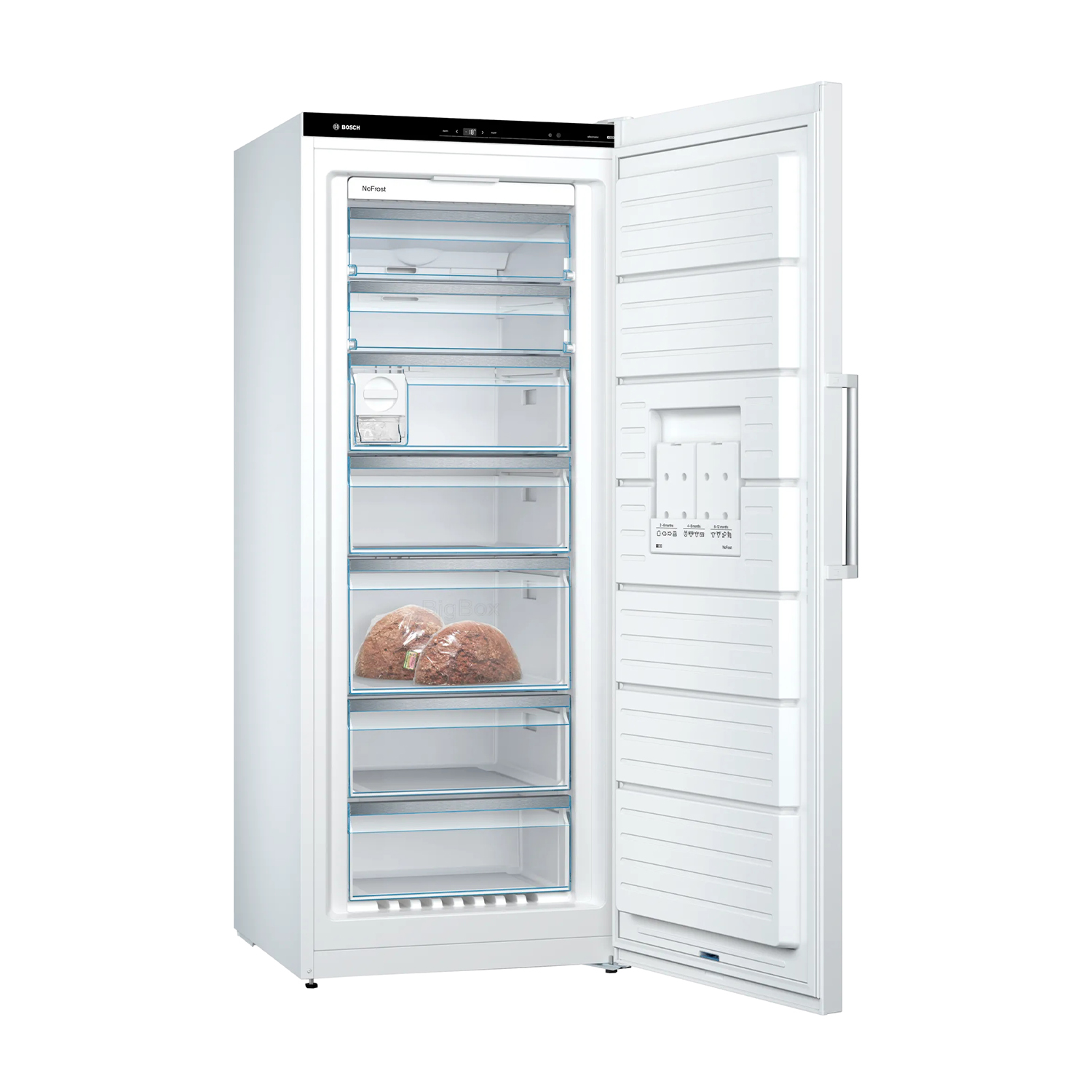 Un frigorifero bianco aperto con cassetti e ripiani trasparenti, che rivela generi alimentari all'interno.