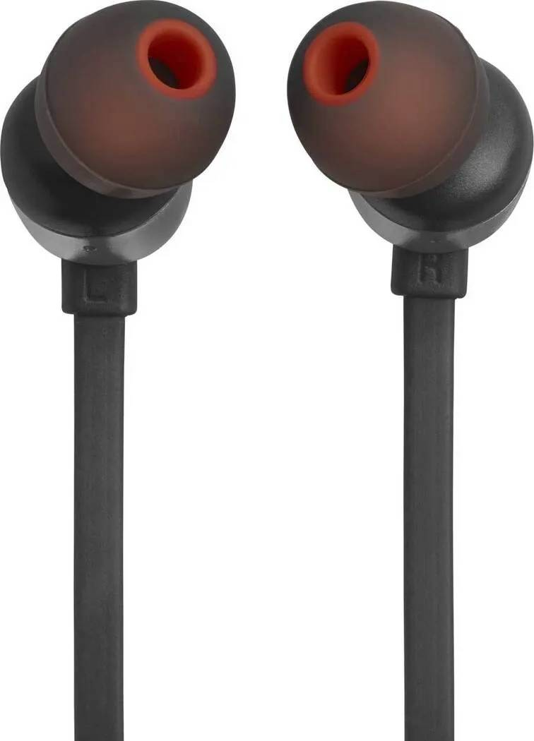 Primer plano de auriculares internos con cables negros y puntas de oído naranjas.