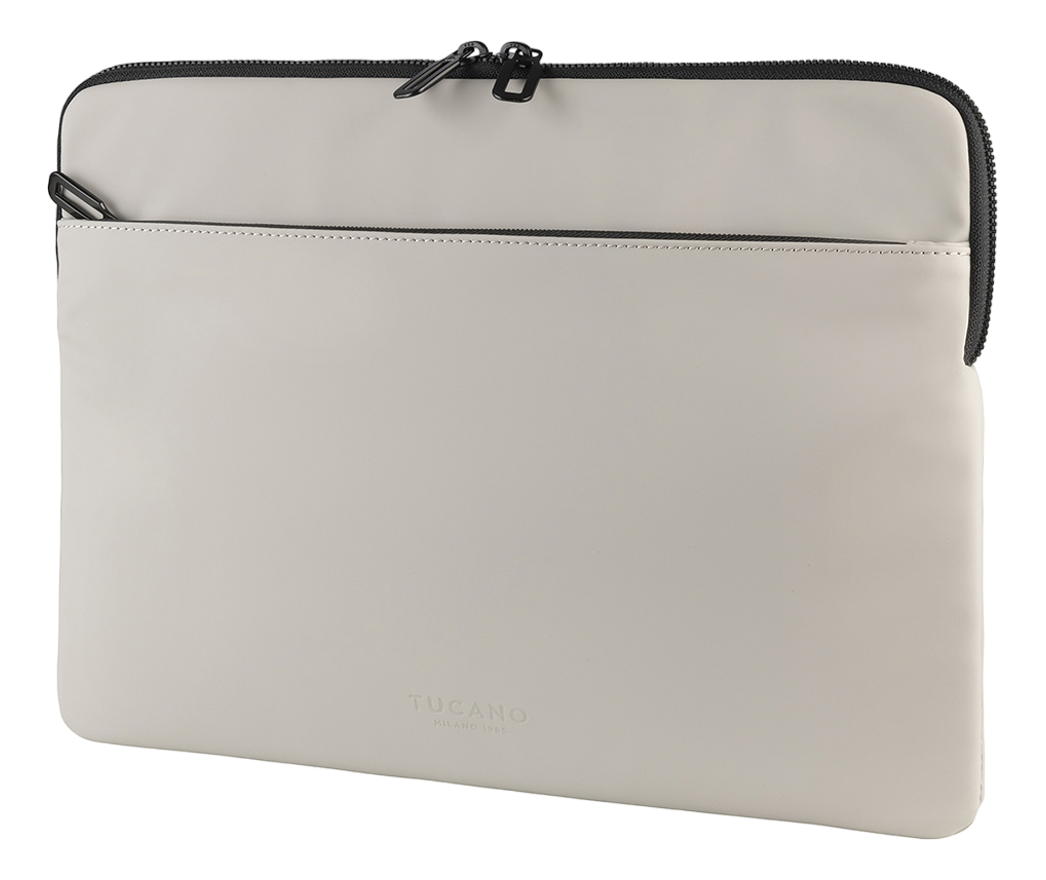 Una custodia per laptop grigio chiaro con cerniera nera, su sfondo nero.