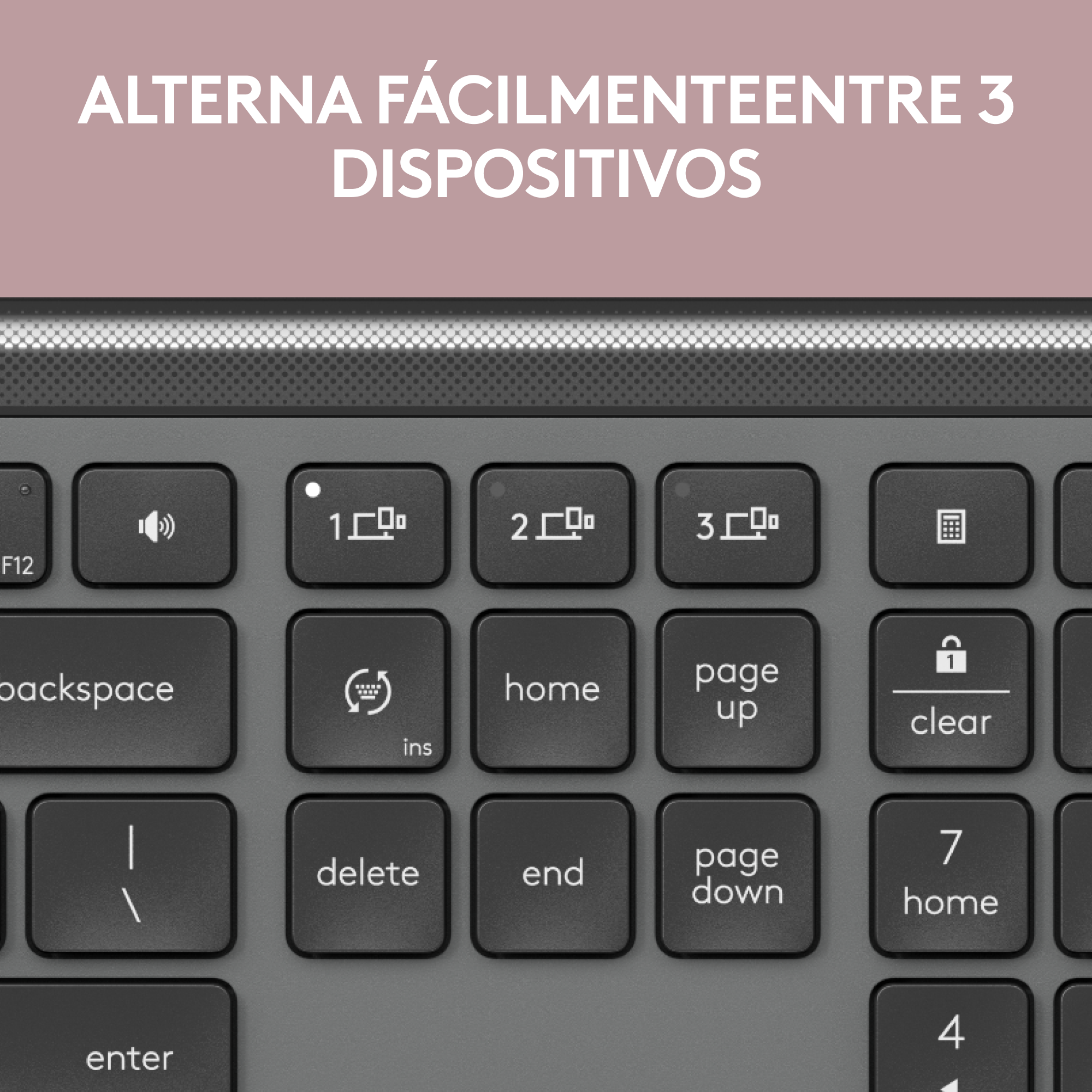 Primer plano de un teclado con teclas de función y texto: 1, 2, 3, borrar, página arriba, borrar.