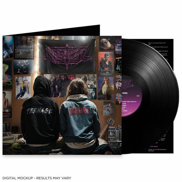 Vinyl-Albumcover mit Bandlogo und zwei Personen, die eine Gitarre betrachten.