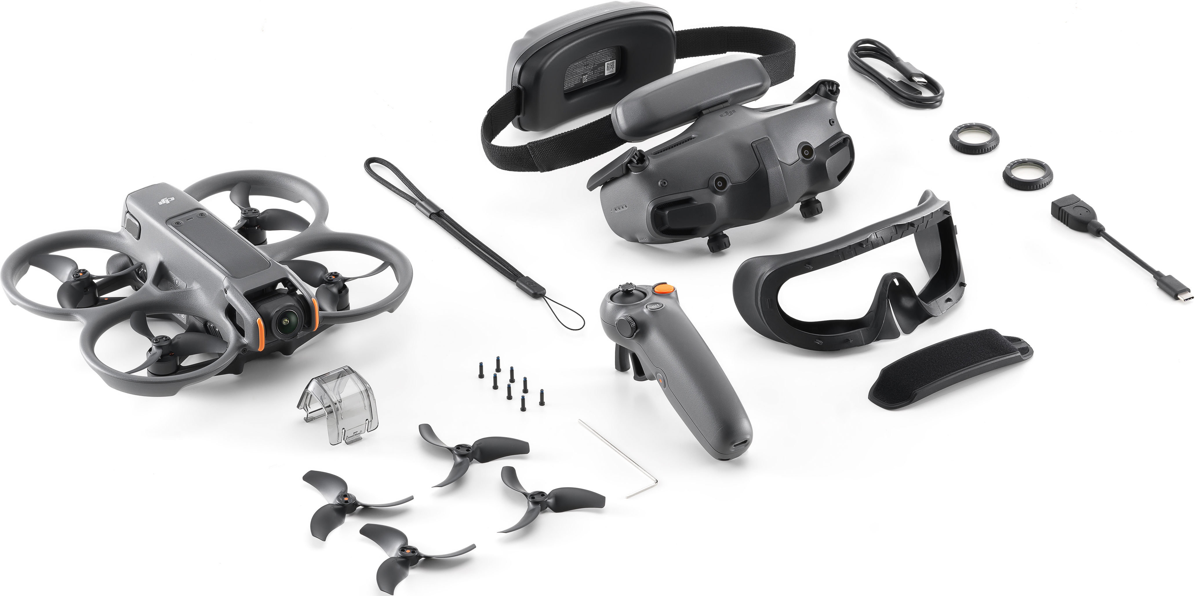 Drone e accessori, inclusi occhiali e telecomando.