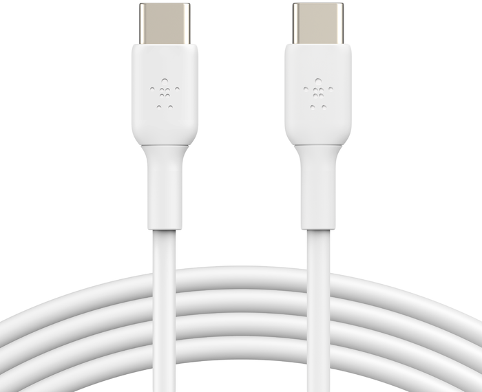 Két fehér USB-C kábel csatlakozókkal. Háttér: egyszerű fehér.