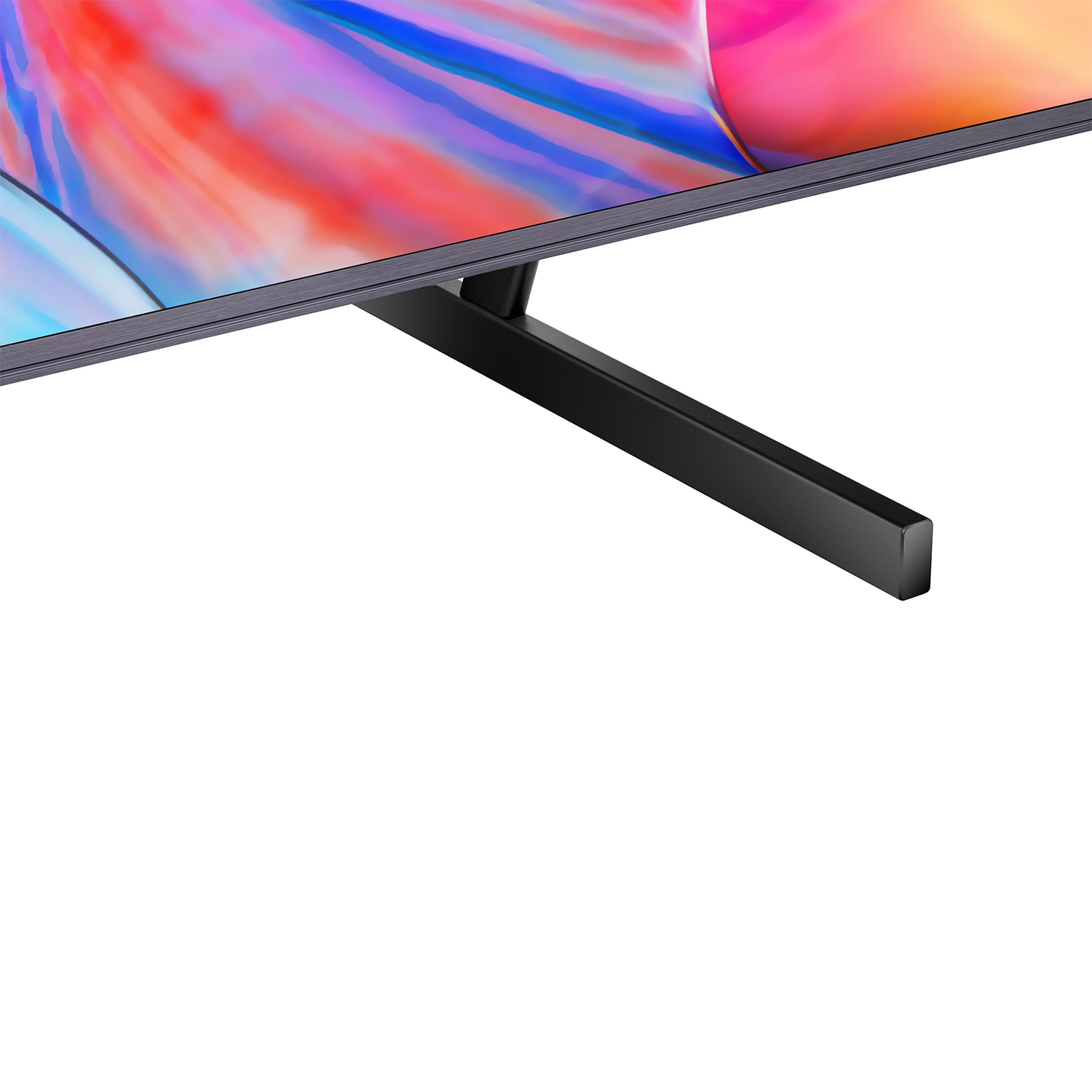 Un primer plano del soporte que sostiene un televisor.