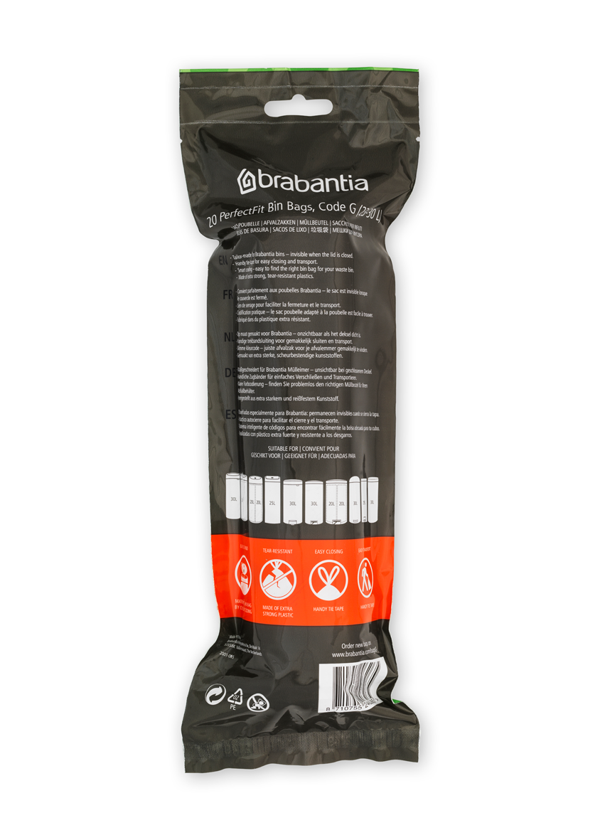 Eine schwarze Plastiktüte mit Text in mehreren Sprachen. Sie enthält Müllbeutel. Weißer Hintergrund.