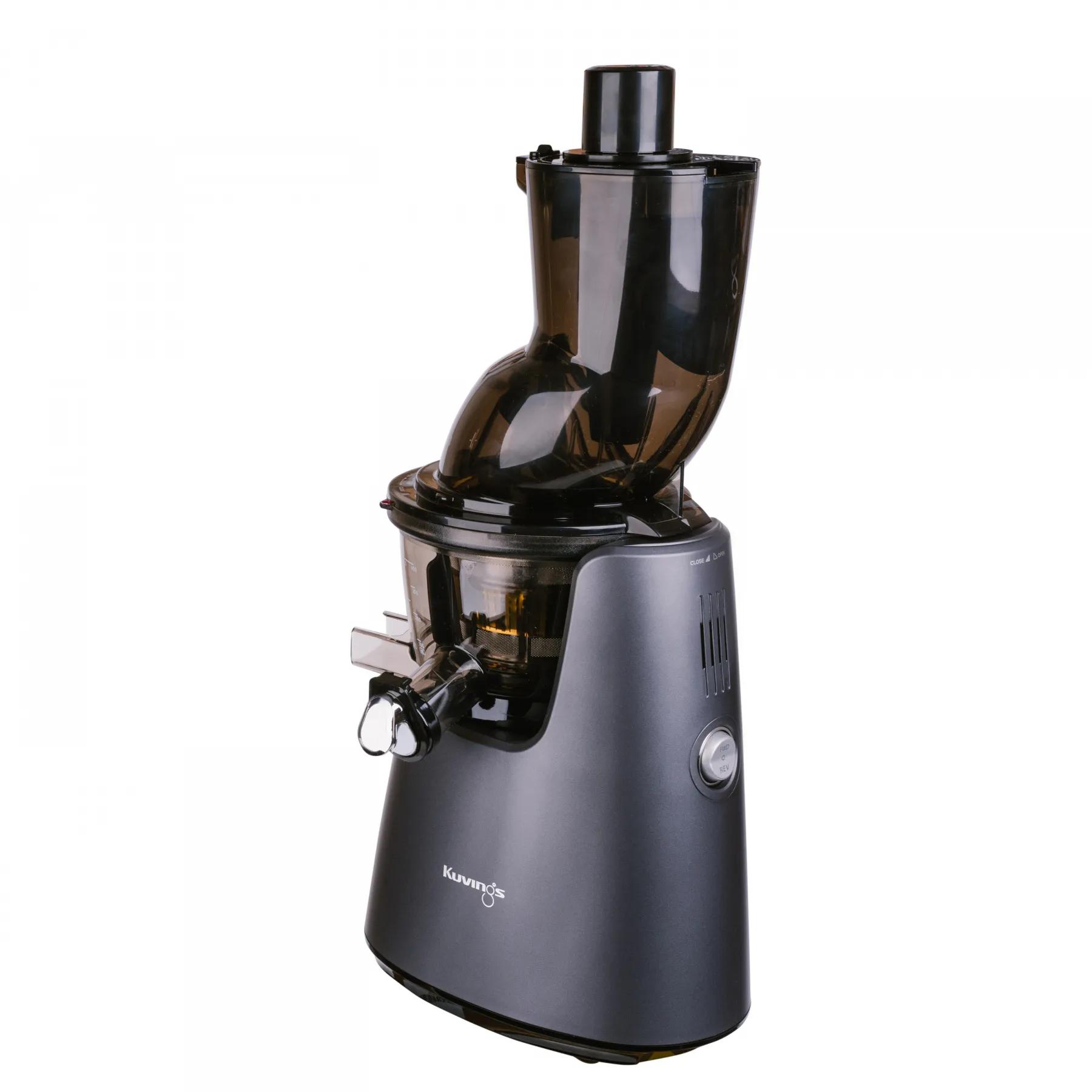 Wyiskarki wolnoobrotowa Kuvings. Ciemnoszary kolor. Czarna góra i wylew. Białe tło.