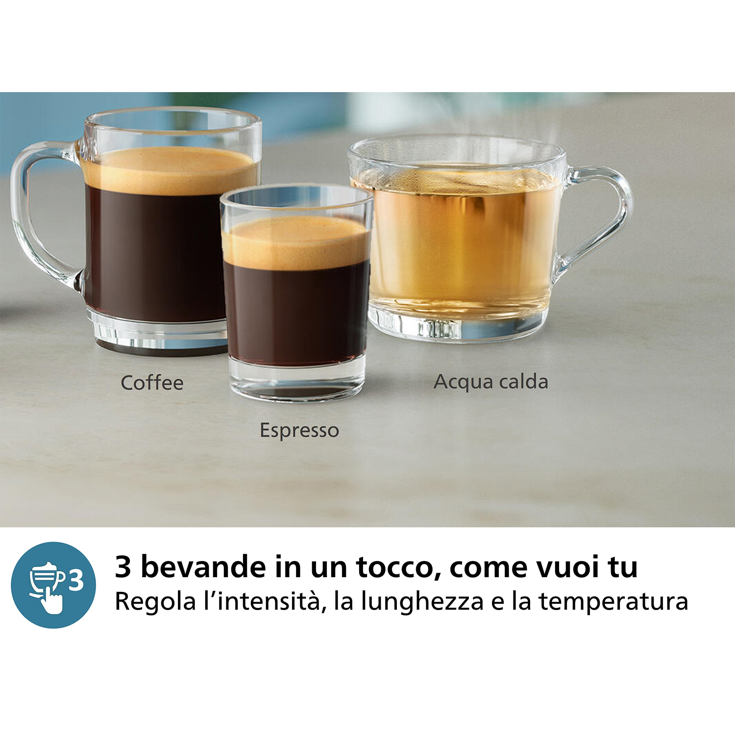 Tre bicchieri con bevande diverse: caffè, espresso e acqua calda.