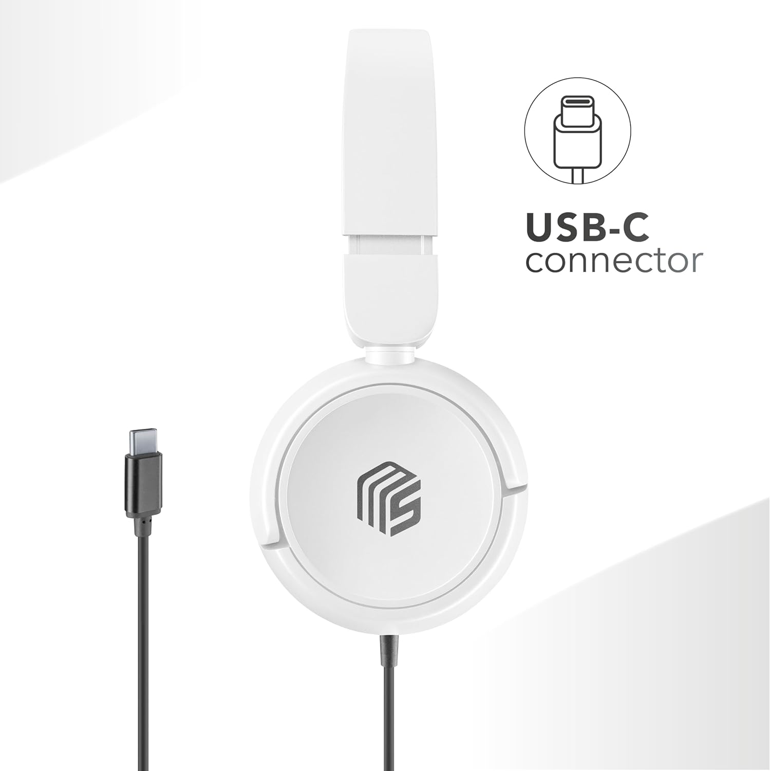 Auriculares blancos con conector USB-C. Se ve un cable y conector negro.