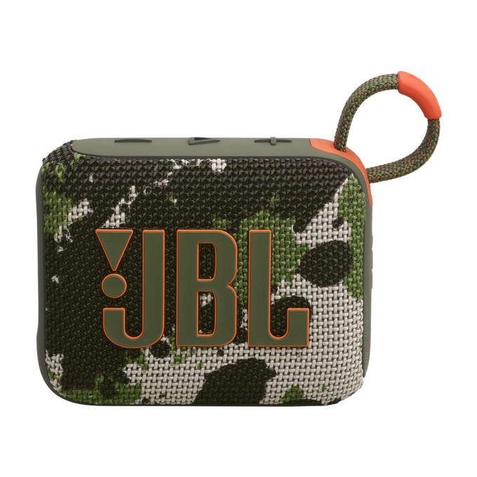 Pequeño altavoz JBL con patrón de camuflaje y lazo naranja de acento.