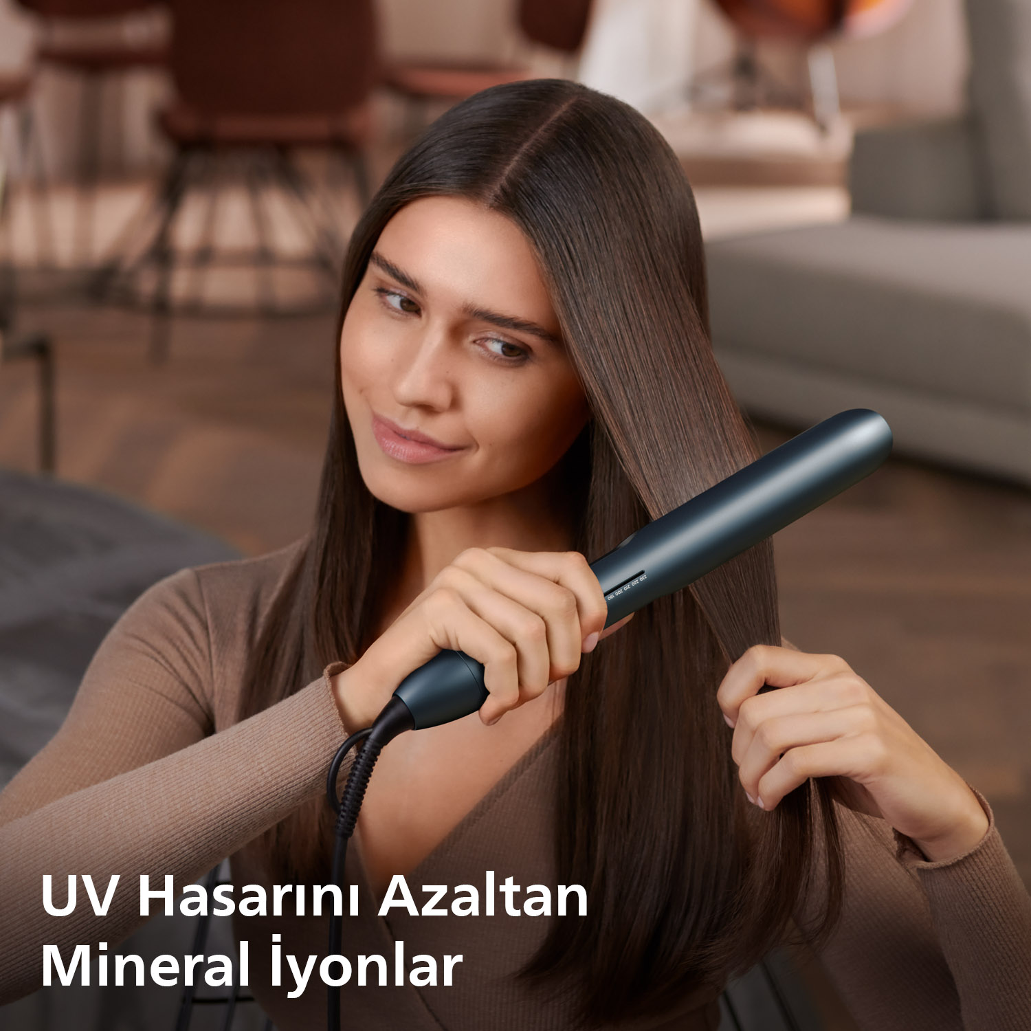 PHILIPS BHS732/00  7000 Serisi, Bukle Yapma, Argan Yağı Katkılı, İyonik Bakım, UV Koruması, Isıya Dayanıklı Saç Düzleştirici Kılıf Hediyeli
