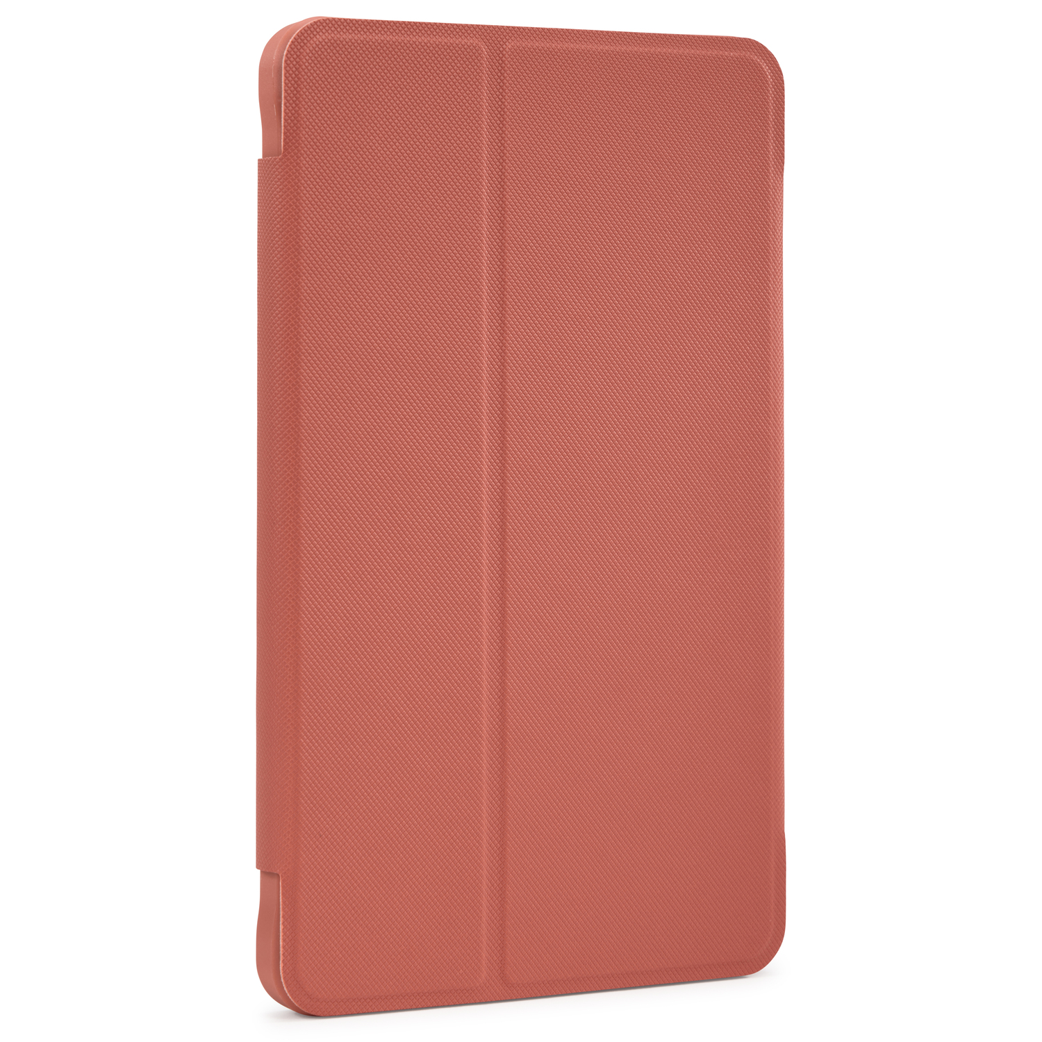 Étui de tablette corail, fermé et vertical, sur fond blanc.