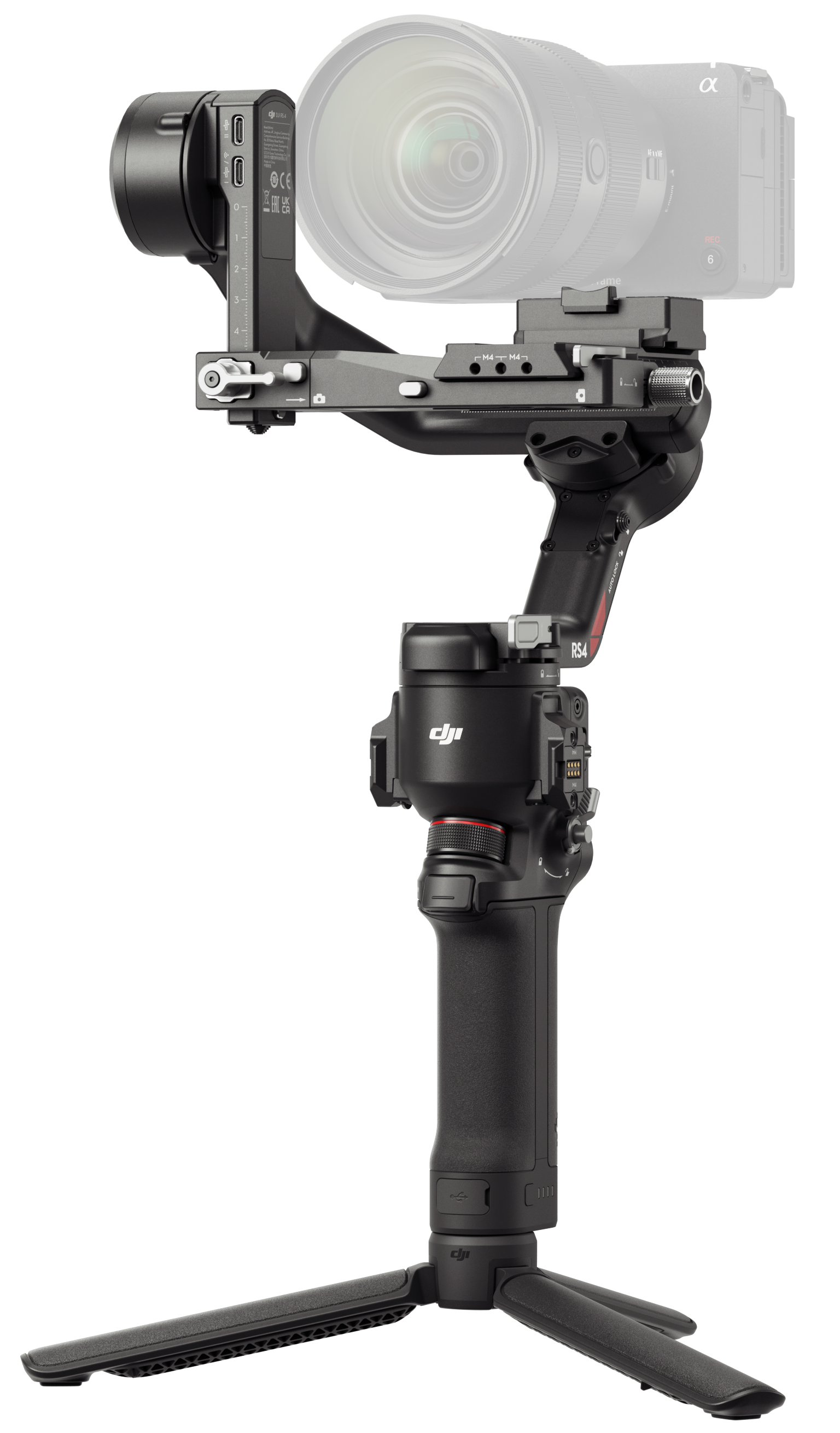 Kamera zamontowana na czarnym stabilizatorze z uchwytem i nogami statywu. Tło jest białe.