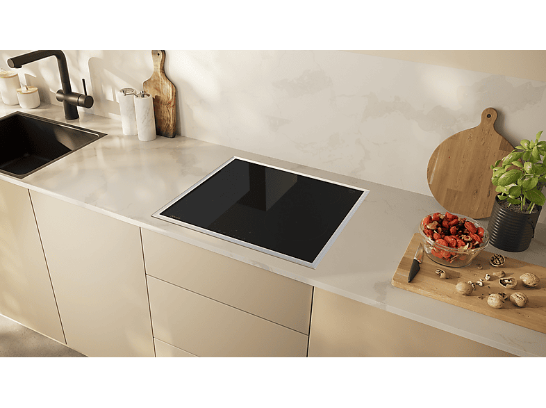 NEFF T46SBE1L0 Induktionskochfeld (583 mm breit, 4 Kochzonen)