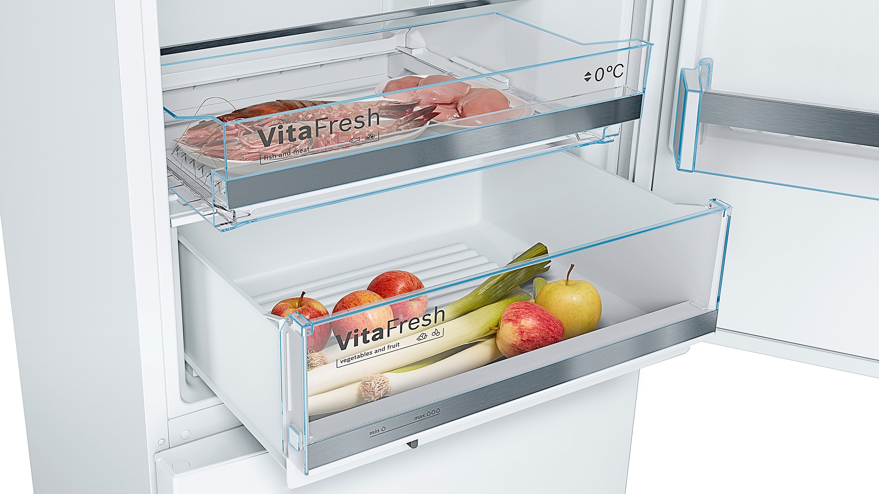 Kühlschubladen gefüllt mit Gemüse, Obst, Fleisch und Käse, mit VitaFresh-Label.