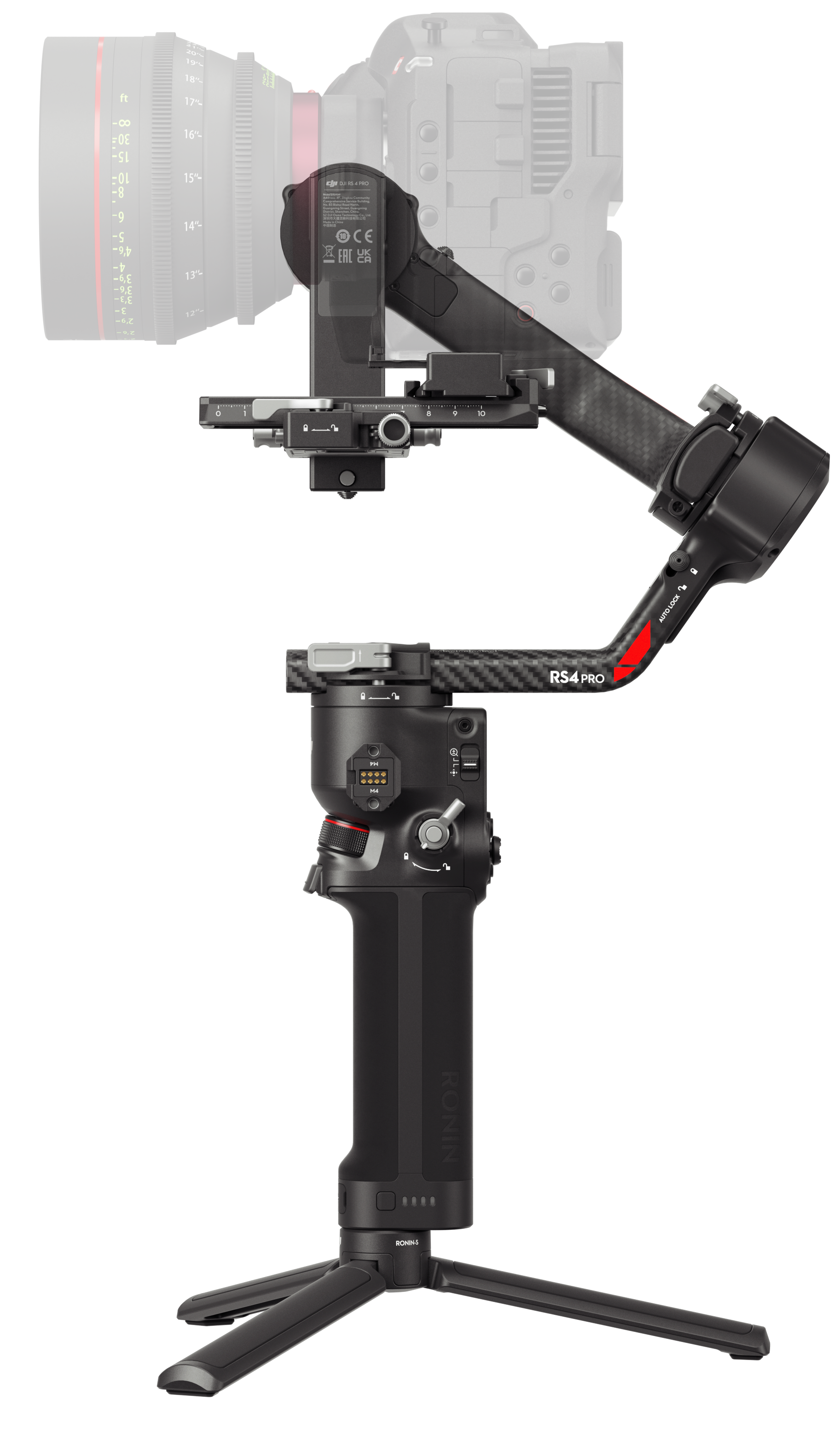 Czarny gimbal z dołączoną kamerą. Gimbal jest na statywie, ustawiony do filmowania.