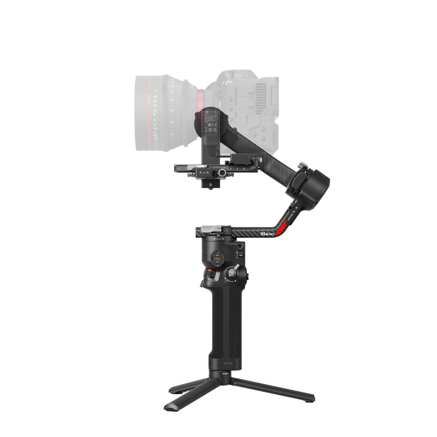 Een professionele camera gemonteerd op een stabilisator met een zwarte achtergrond.