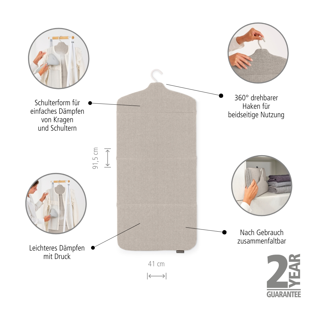 Eine beige Kleiderschutzhülle mit Kleiderbügel. Es gibt Illustrationen, die ihre Verwendung und Funktionen zeigen.