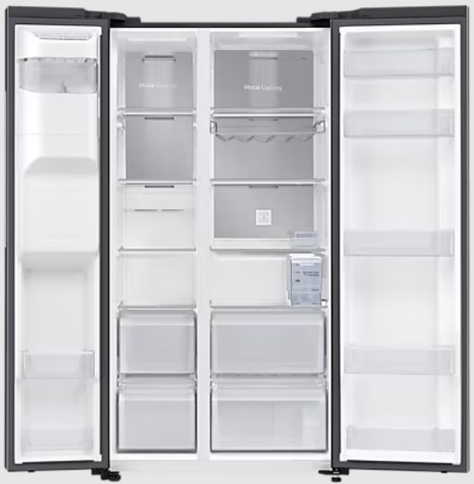 Lodówka z otwartymi drzwiami, ukazująca wnętrze. Widoczne są liczne półki i szuflady.