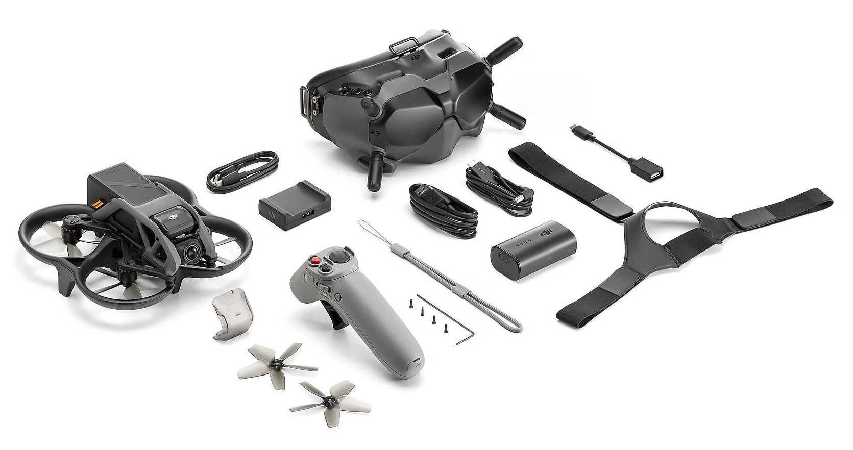 Komponenty i akcesoria do drona. Białe tło.