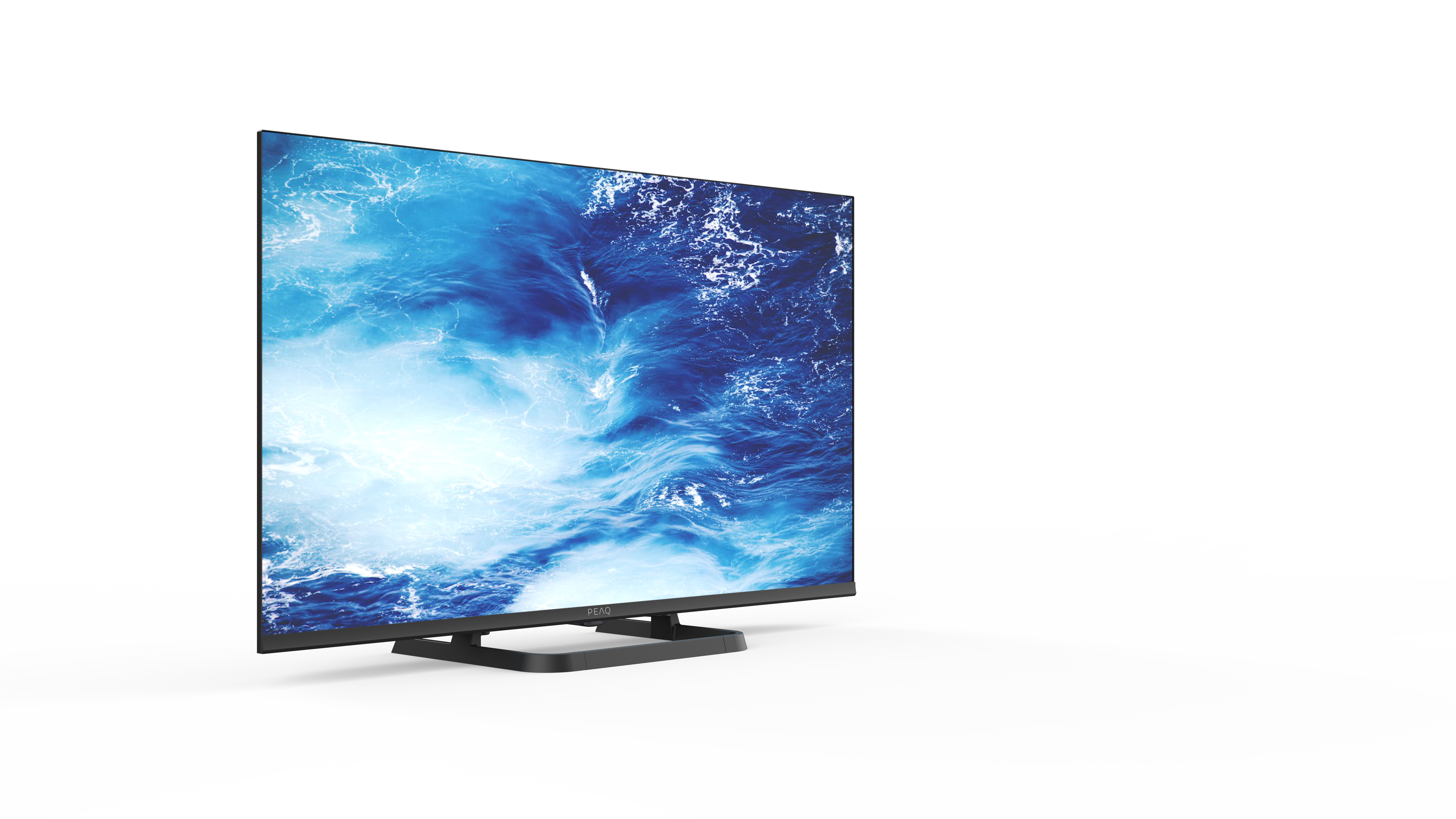 Der Fernsehbildschirm zeigt blaues Wasser. Der Fernseher steht auf einem schwarzen Ständer, weißer Hintergrund.