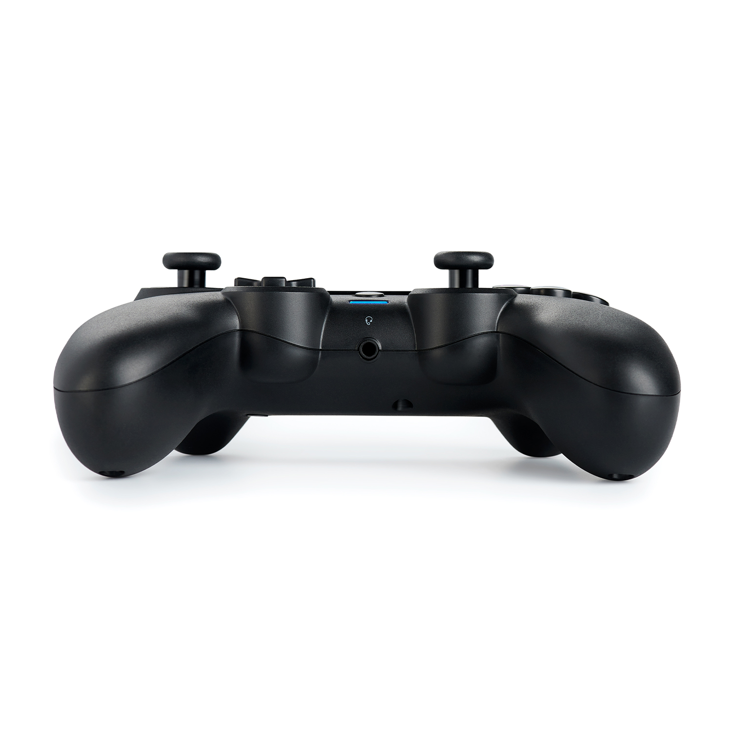Un controller di videogiochi nero visto dal basso, con due joystick.
