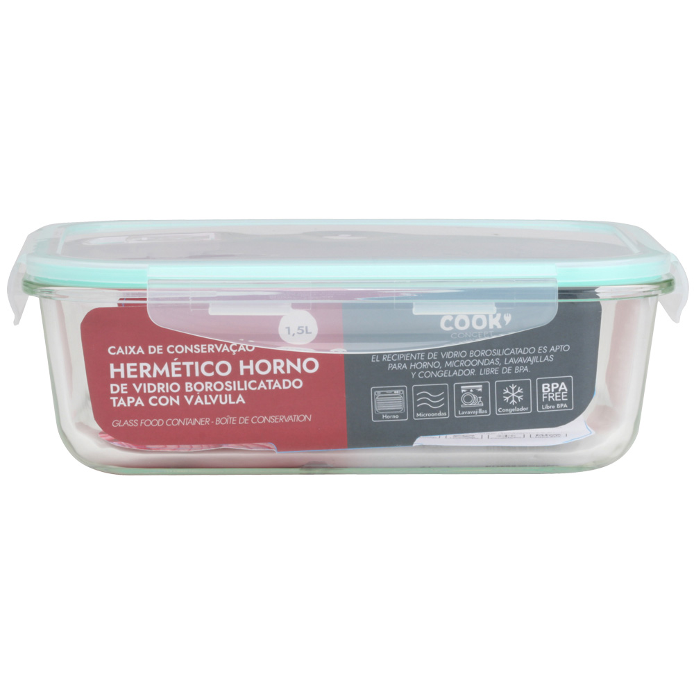Un recipiente de vidrio rectangular transparente con tapa turquesa, sobre fondo blanco.