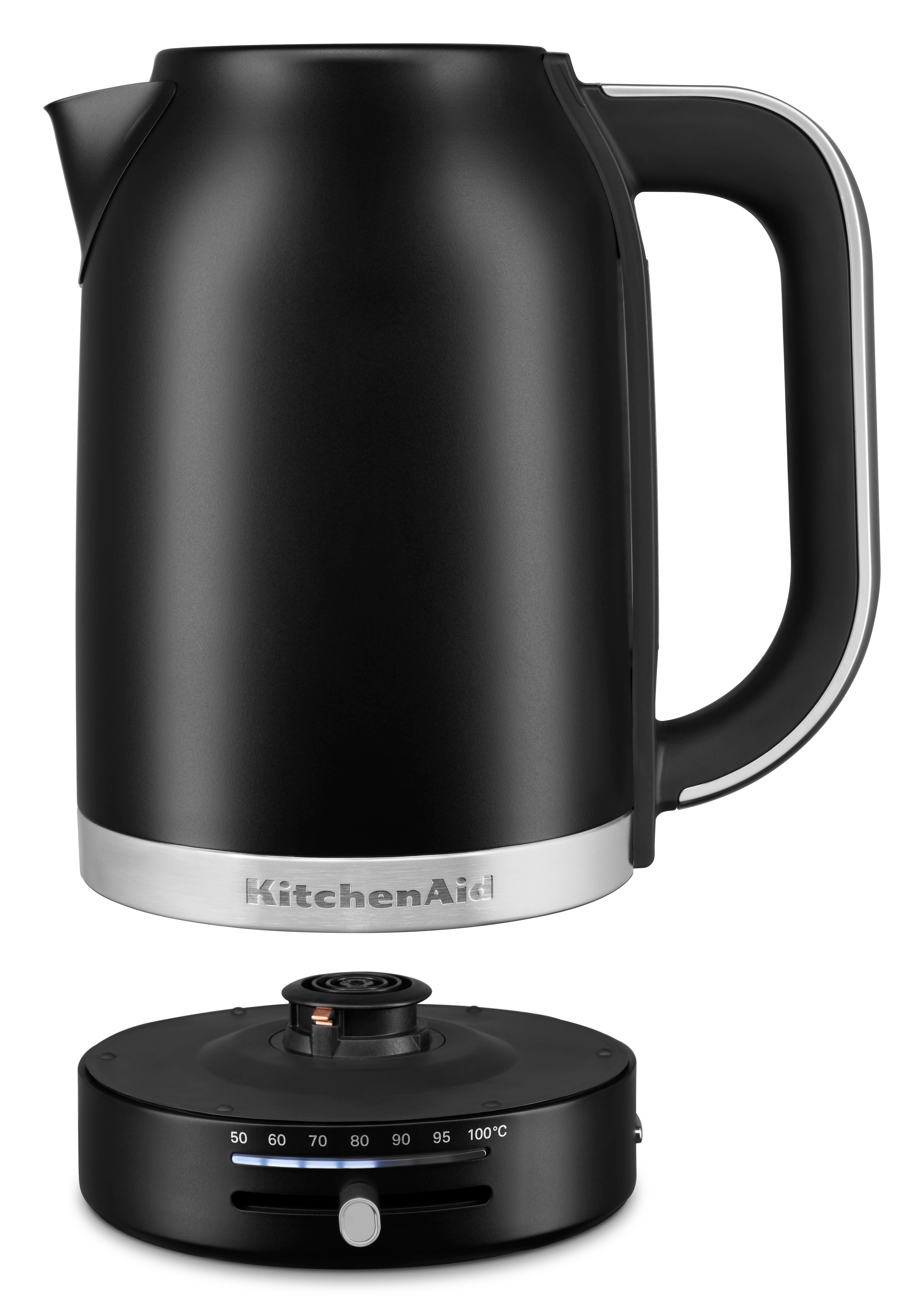 Schwarzer KitchenAid-Wasserkocher, Sockel mit Temperaturregler, silberne Zierleiste. Weißer Hintergrund.