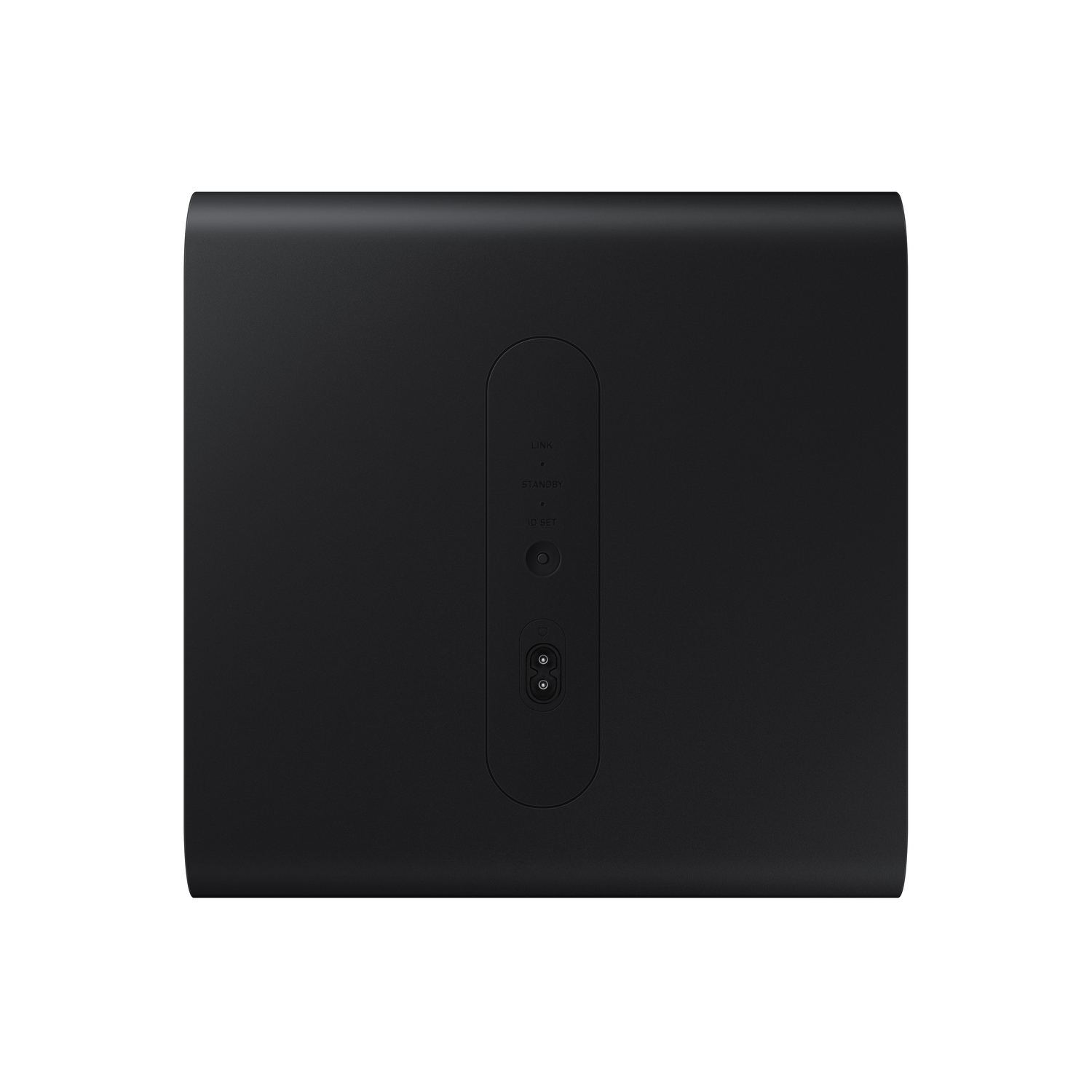 L'arrière d'un appareil audio noir avec des ports et un logo. Le fond est blanc.