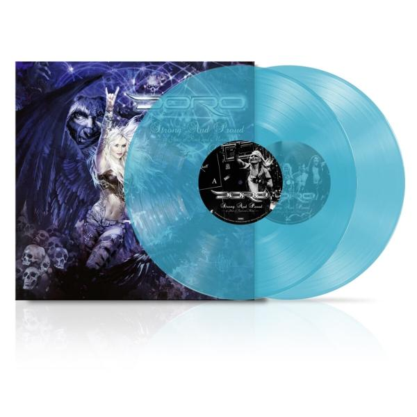 Albumcover: Eine Frau in einem Metall-Outfit mit blauen Vinylplatten.