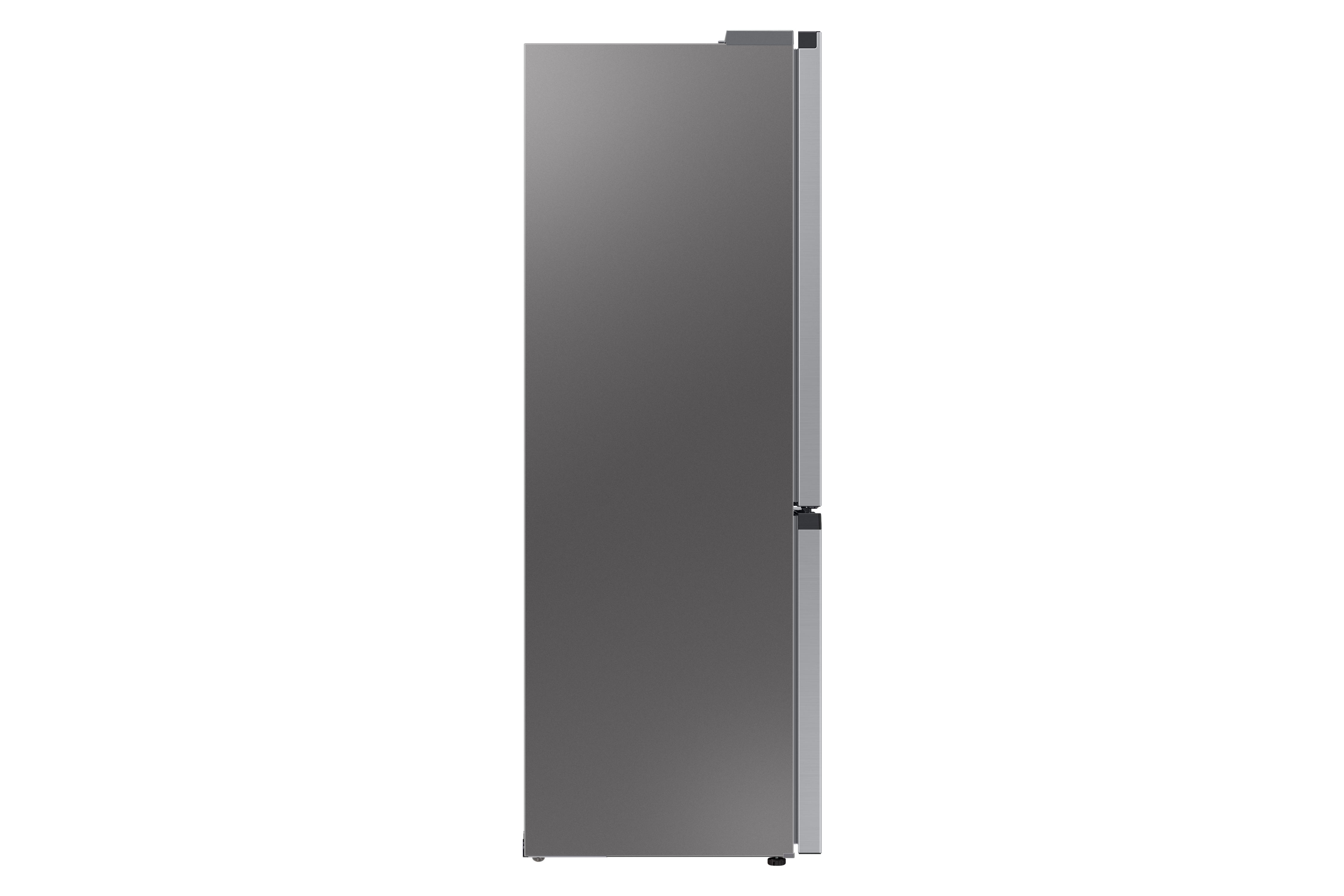 Silberner Kühlschrank. Seitenansicht mit Türgriff und Silbertür.
