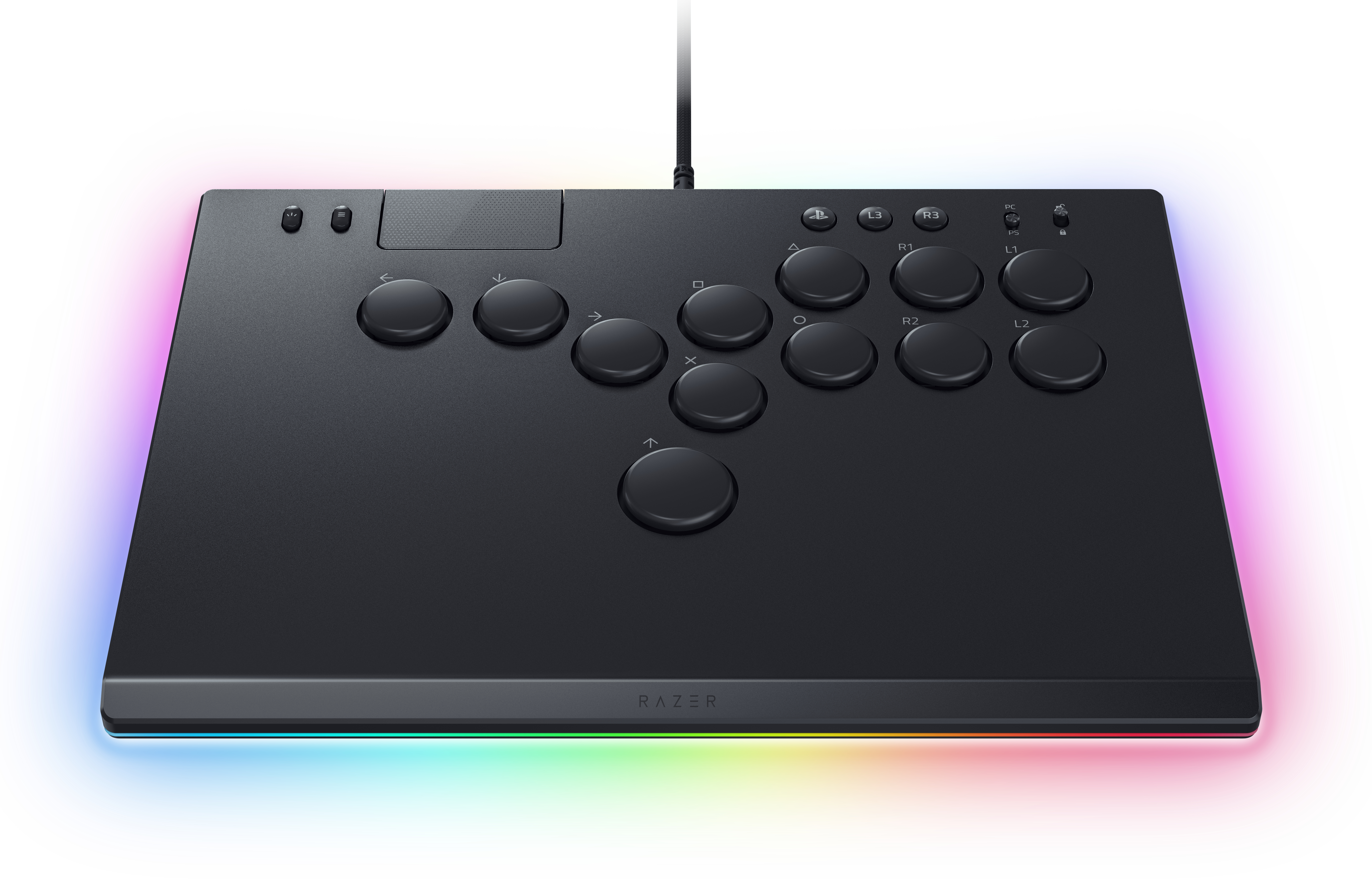 Ein schwarzer Gamecontroller mit Knöpfen und einem Joystick, und einem bunten Lichtstreifen.