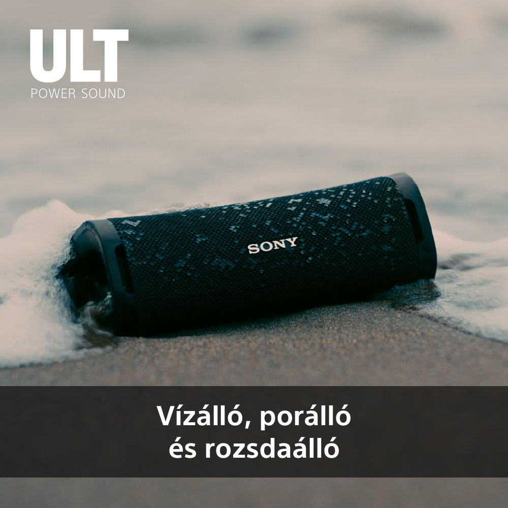 Egy fekete, hengeres hangszóró a tengerparton. A szöveg a következő: Vízálló, porálló és rozsdamentes.