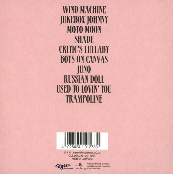 Albumcover mit Songtiteln. Rosa Hintergrund mit schwarzem Text und Barcode unten.