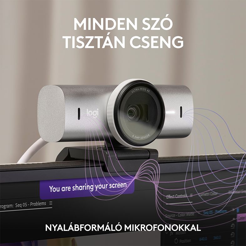 Egy ezüst webkamera egy monitoron szöveggel, amely a videószerkesztő szoftver felületét szemlélteti.