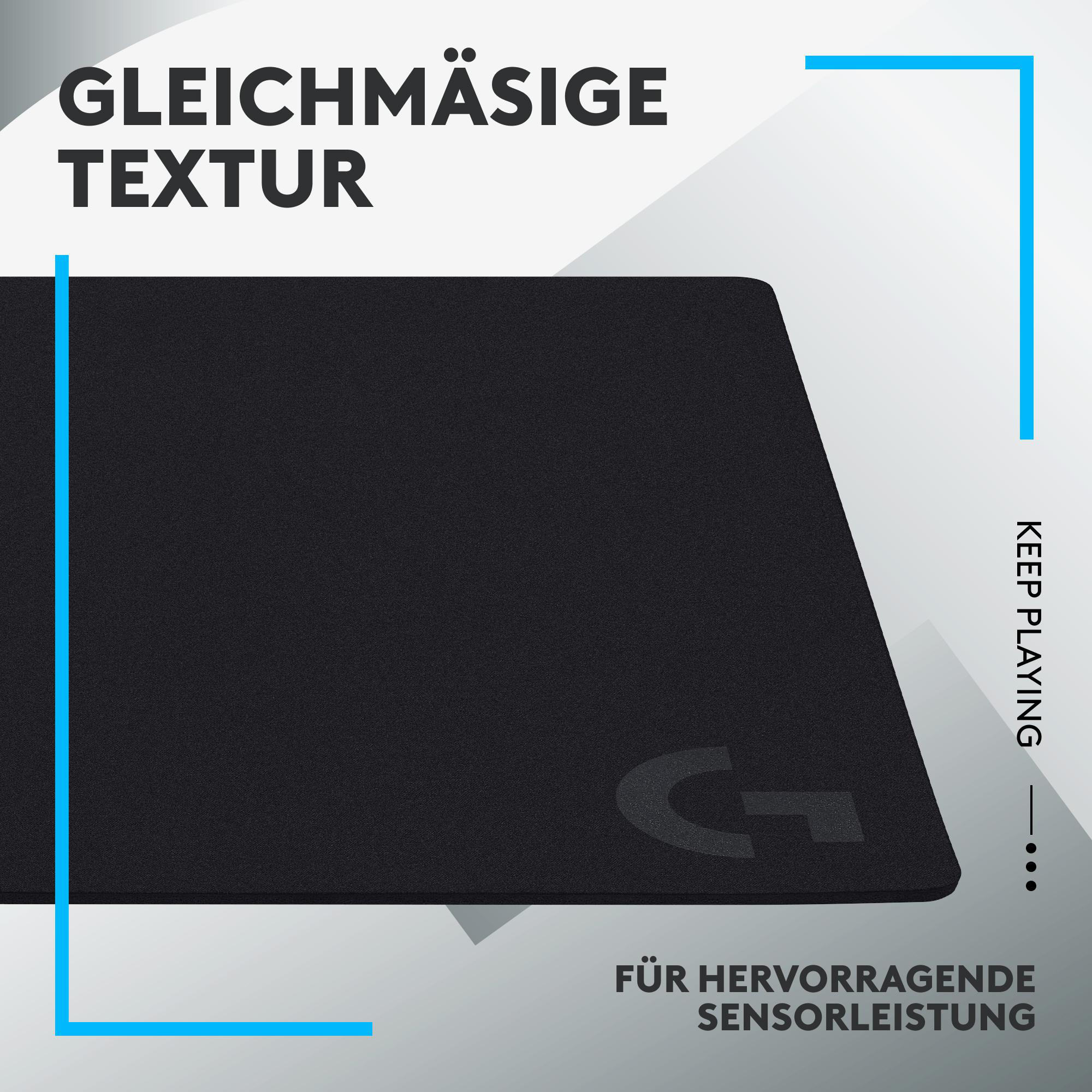 Schwarzes Mauspad mit strukturierter Oberfläche. Das Logitech-Logo ist sichtbar.
