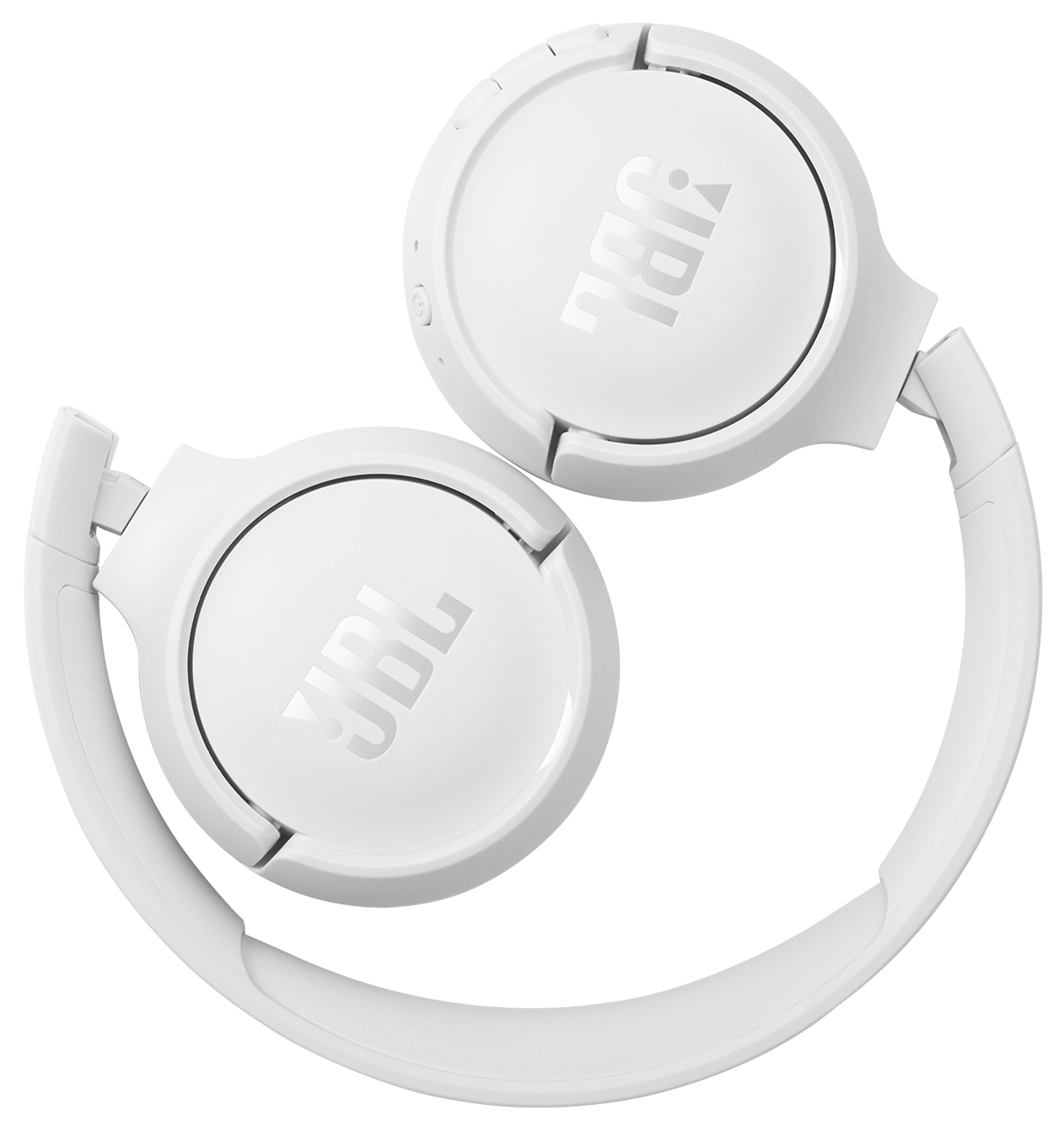 Fehér JBL fejhallgató, összehajtva. A JBL logó látható mindkét fülhallgatón.