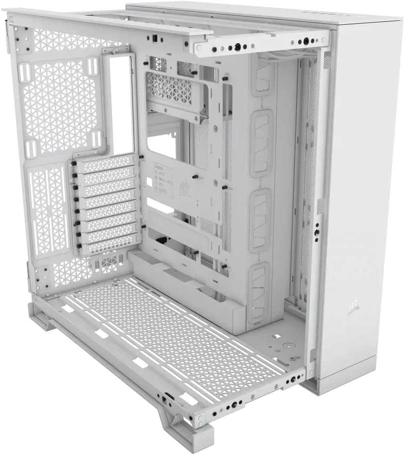 Weißes Computergehäuse-Inneres mit sichtbaren Teilen, offen, Struktur.