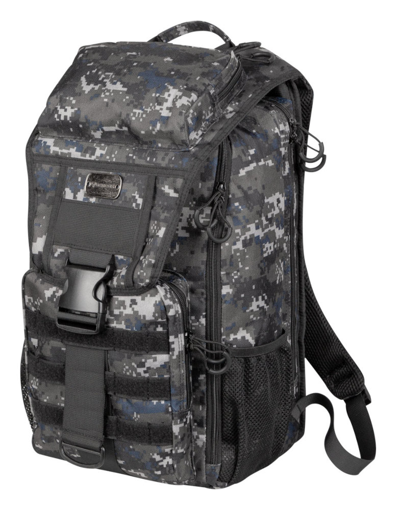Plecak w kamuflażu cyfrowym z wieloma kieszeniami i paskami.