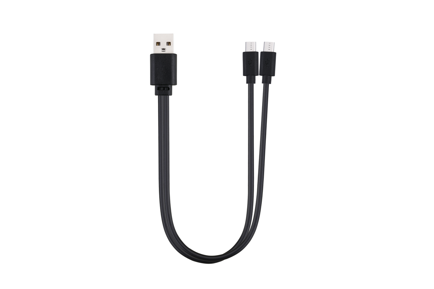 Cable USB negro a doble micro USB, fondo blanco.