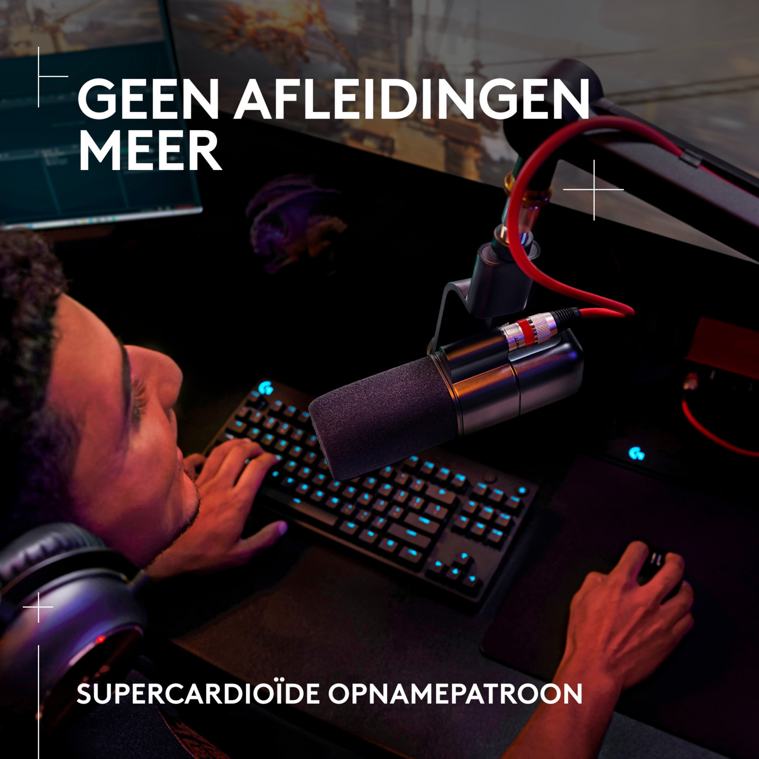 A person using a keyboard and mouse, with a microphone. The text says: GEEN AFLEIDINGEN MEER, SUPERCARDIODE OPNAMEPATROON.